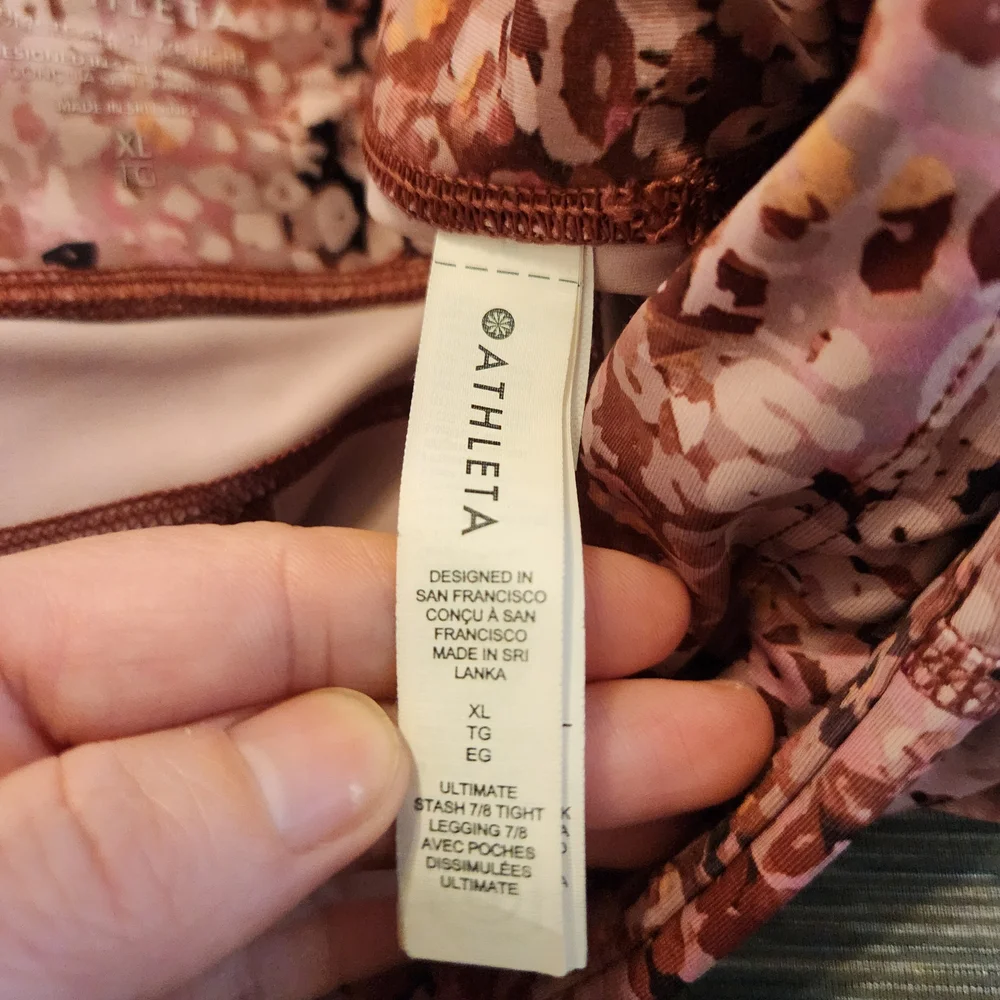 Athleta Women's Ultimate Stash II 7/8 Tight XL Dynamic Leopard Mauve legging